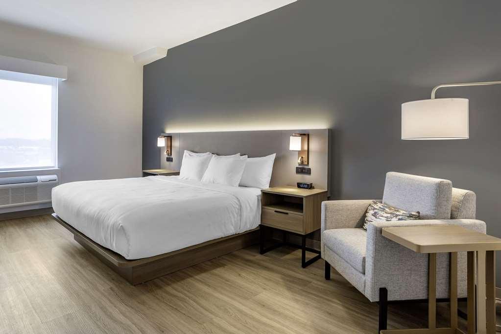 Comfort Inn & Suites Newark Liberty International Airport 部屋 写真