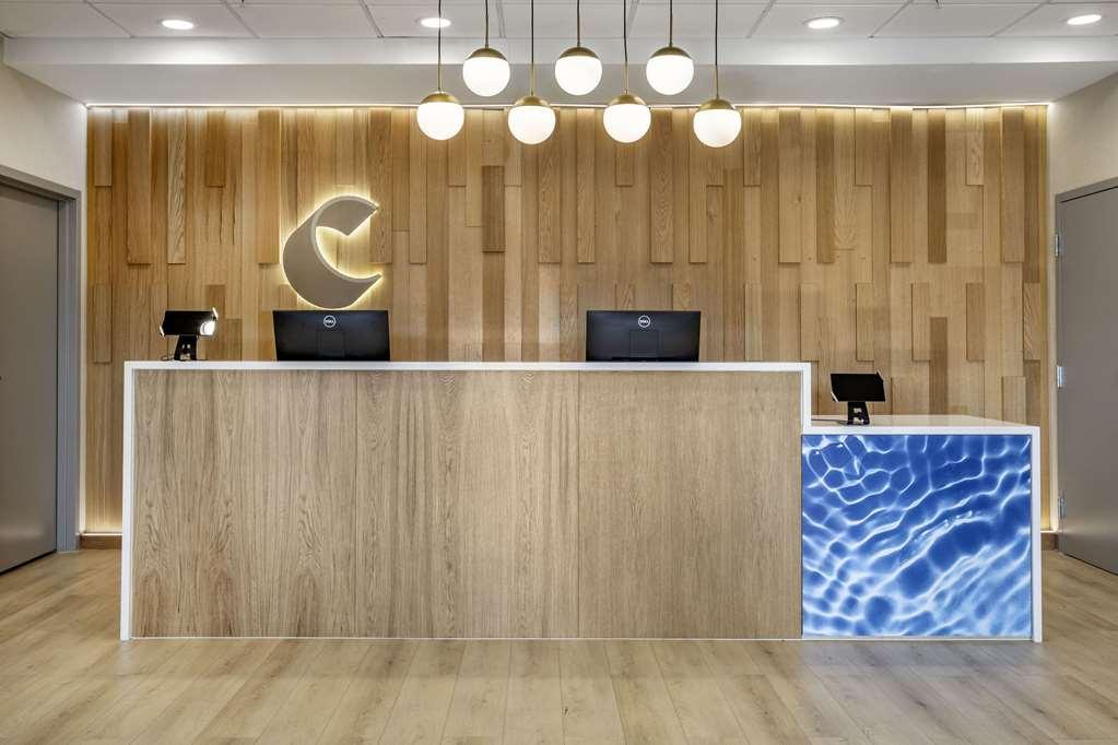 Comfort Inn & Suites Newark Liberty International Airport インテリア 写真