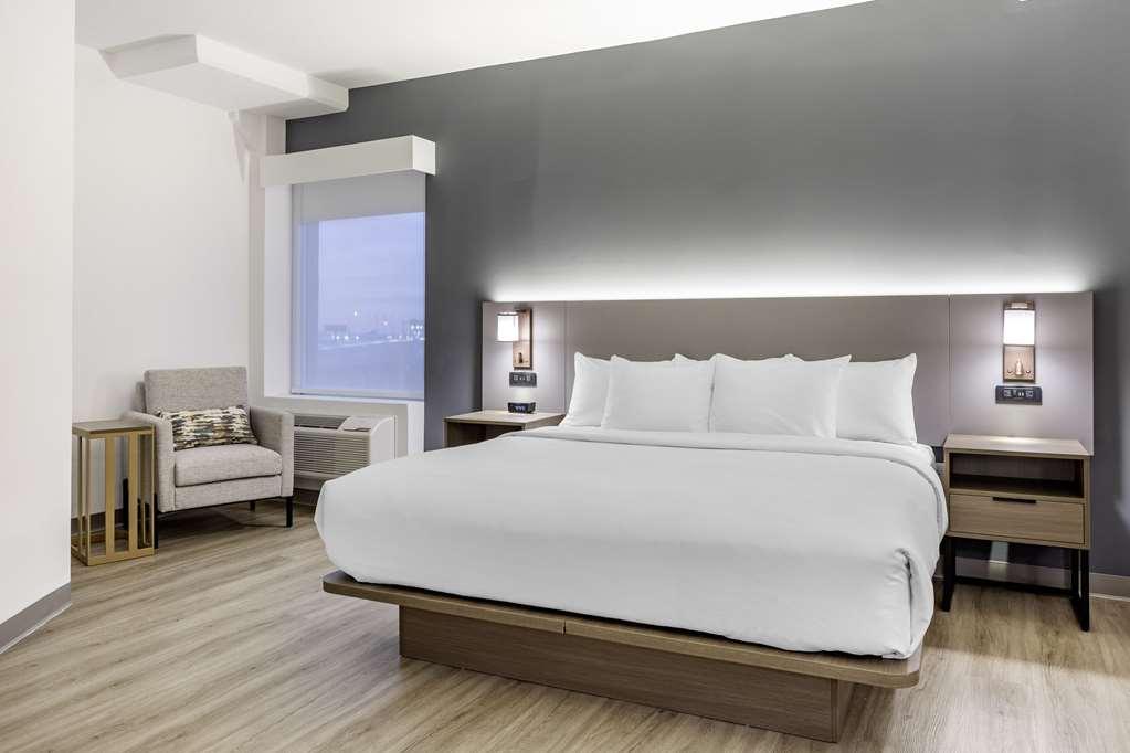 Comfort Inn & Suites Newark Liberty International Airport 部屋 写真