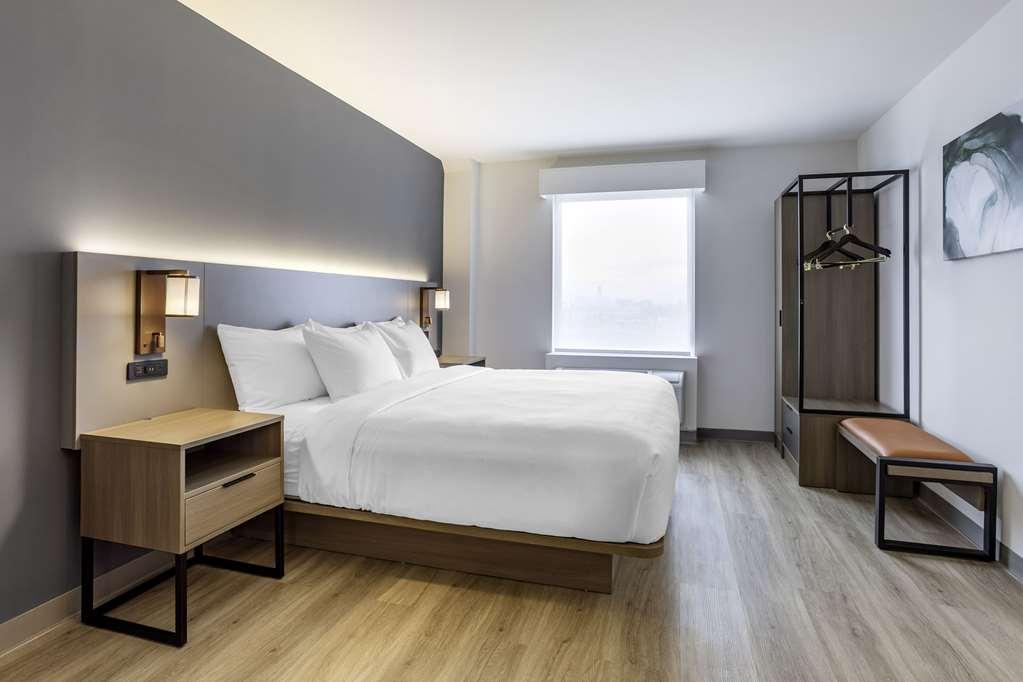 Comfort Inn & Suites Newark Liberty International Airport 部屋 写真