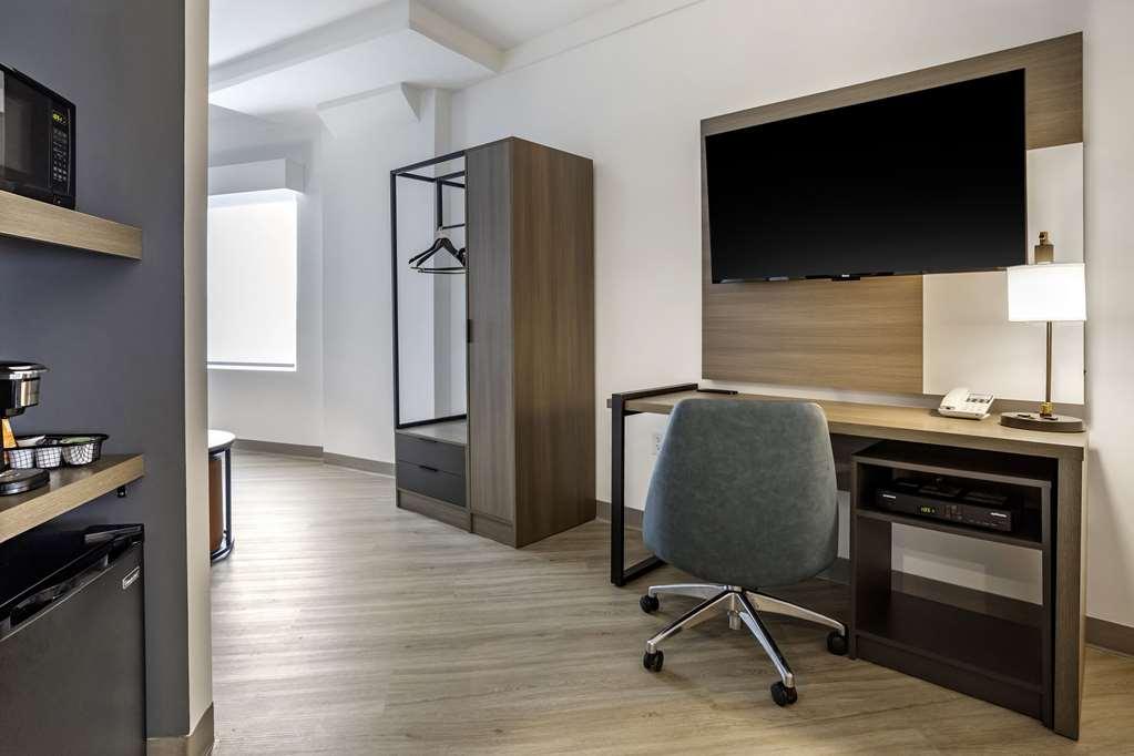 Comfort Inn & Suites Newark Liberty International Airport 部屋 写真