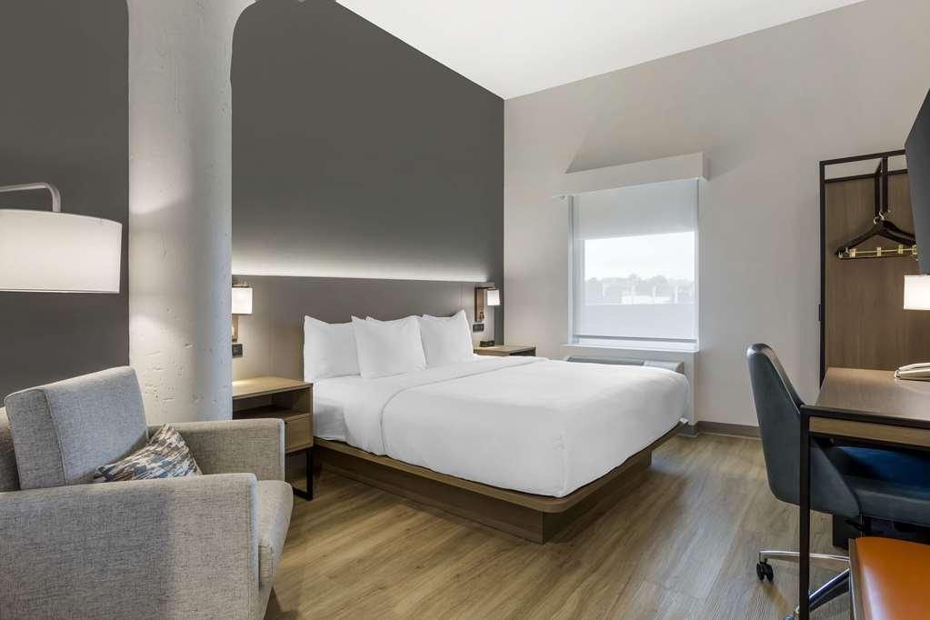 Comfort Inn & Suites Newark Liberty International Airport 部屋 写真